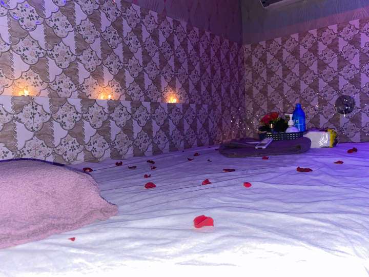 Balinese Massage spa in gurugram